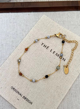 不掉色显年轻彩色珠珠手链