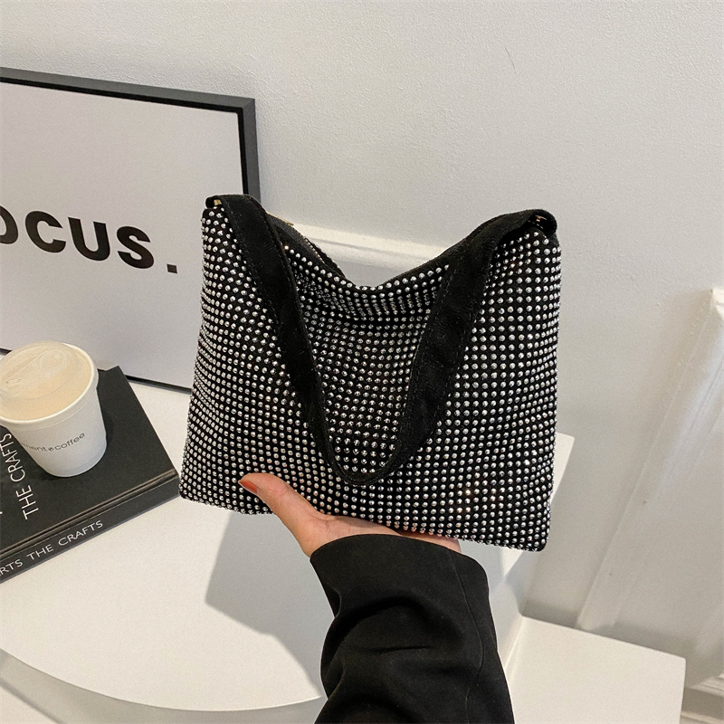 今年流行小包包女2024新款潮时尚韩版百搭闪亮钻包链条单肩斜挎包