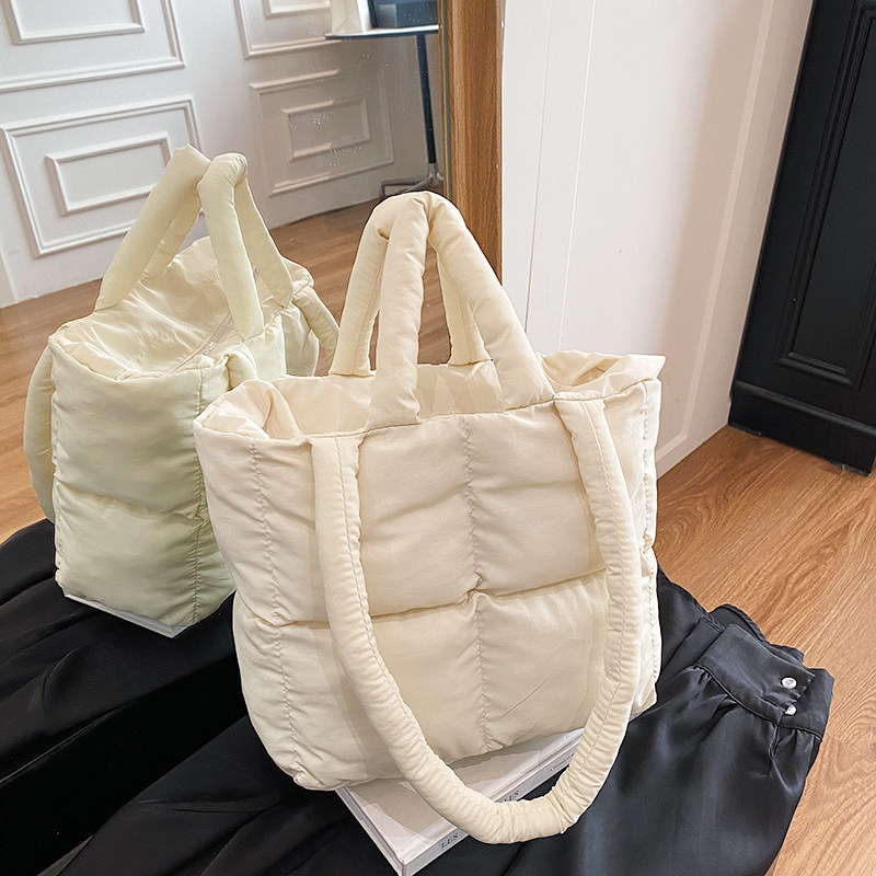 新款2025腋下包女大容量柔软充棉枕头棉服包百搭单肩手提托特包包,箱包皮具/热销女包/男包,通用款女包,淘宝优惠券,粉丝福利购,淘宝优惠卷