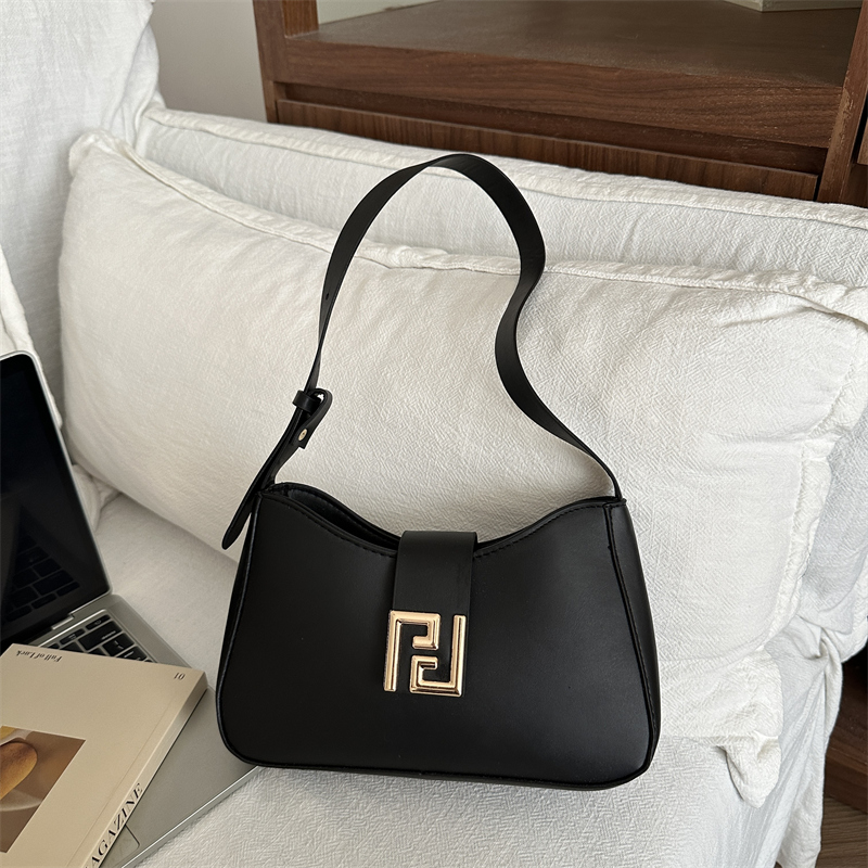 复古纯色小方包2025秋季新款时尚潮流单肩包简约个性洋气潮腋下包