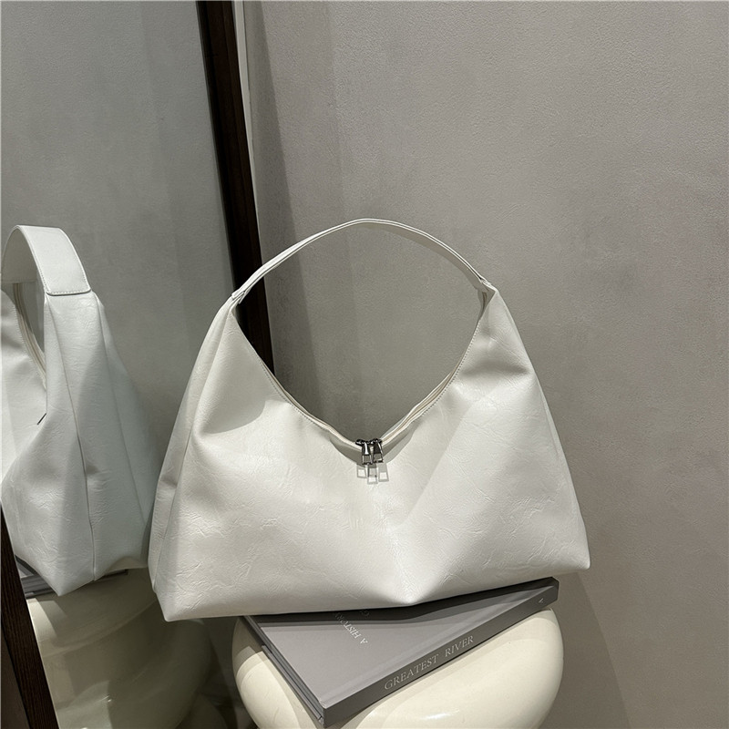 大容量时尚质感时尚通勤包