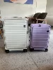 Товары от E家线 线上线 线下箱包