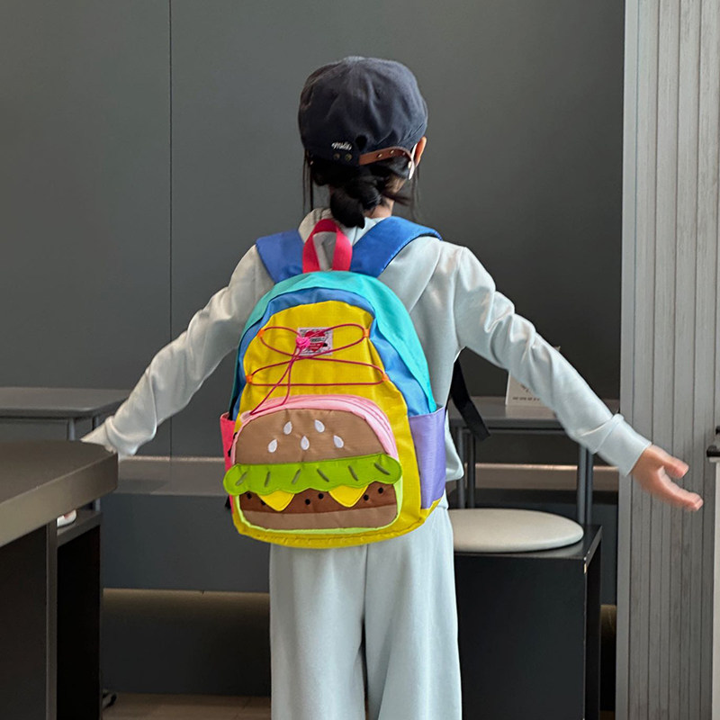 卡通幼儿园书包新款时尚多巴胺撞色双肩包轻便小学生户外研学背包