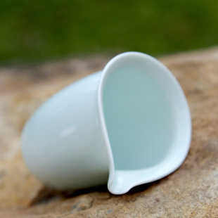 青花瓷公道杯分茶器茶漏匀杯陶瓷 简约复古茶海泡茶功夫茶具配件