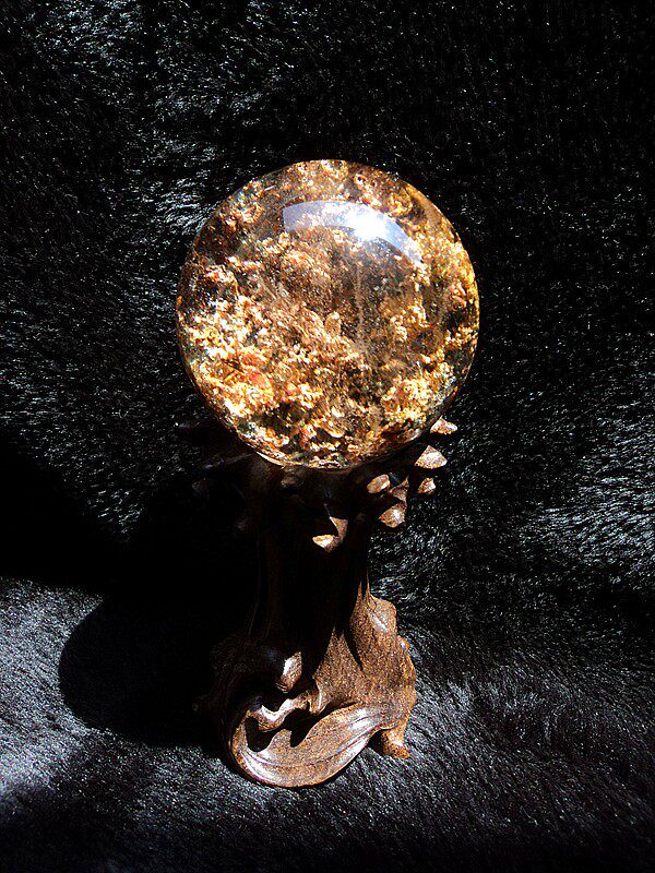 中国水晶矿石天然多色绿幽灵球红幽灵水晶球摆件5.6mm