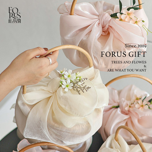 高端伴娘女伴手礼结婚手提篮盒子