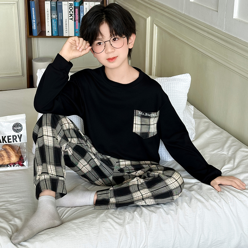 男童纯棉家居服套装黑色韩版格子