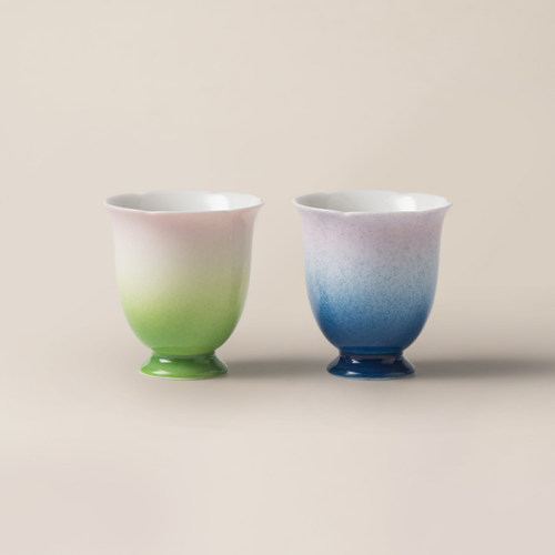 白瓷釉上彩春日渐变品茗杯