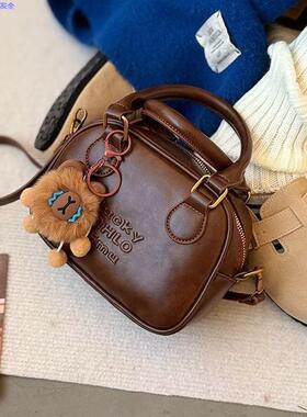 小众复古保龄球包包女式2025新款秋冬单肩斜挎包高级感棕色手提包