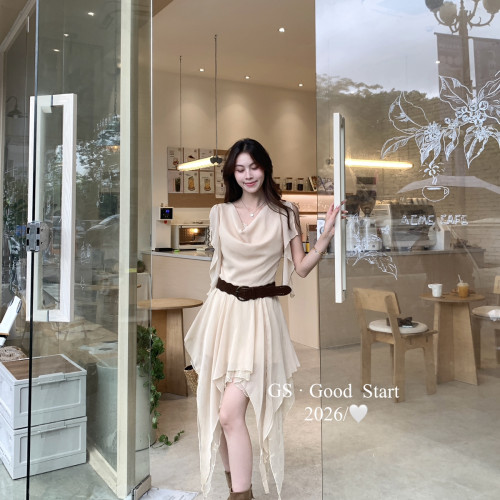 GOOD START-百分百韩系气质设计感不规则蕾丝拼接连衣裙D5278X