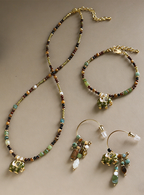 新款清新复古精致滴油小象吊坠珍珠项链轻奢小众高级感串珠锁骨链