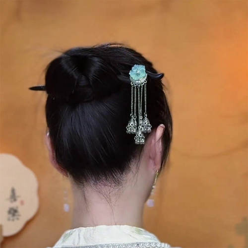 2026新款中式花朵发簪女流苏步摇发钗高级感气质百搭头饰复古发夹