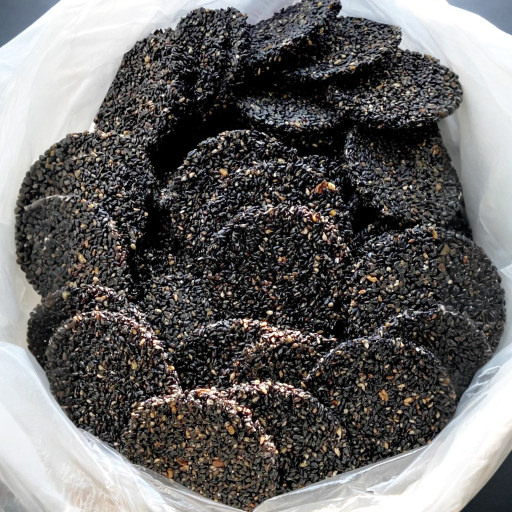蜂蜜黑芝麻饼干薄脆芝麻片酥脆健康黑金粗娘五黑饼干下午茶小零食