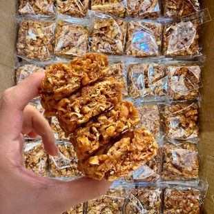 硬脆琪玛酥老式沙琪玛传统手工硬萨琪玛芝麻味独立包装充饥糕点