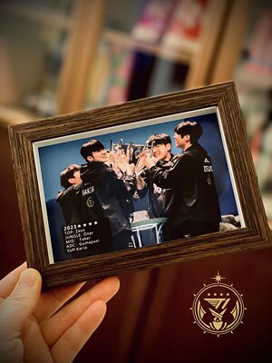 英雄联盟历届S赛冠军T1战队lck赛区skt俱乐部faker大魔王李相赫画