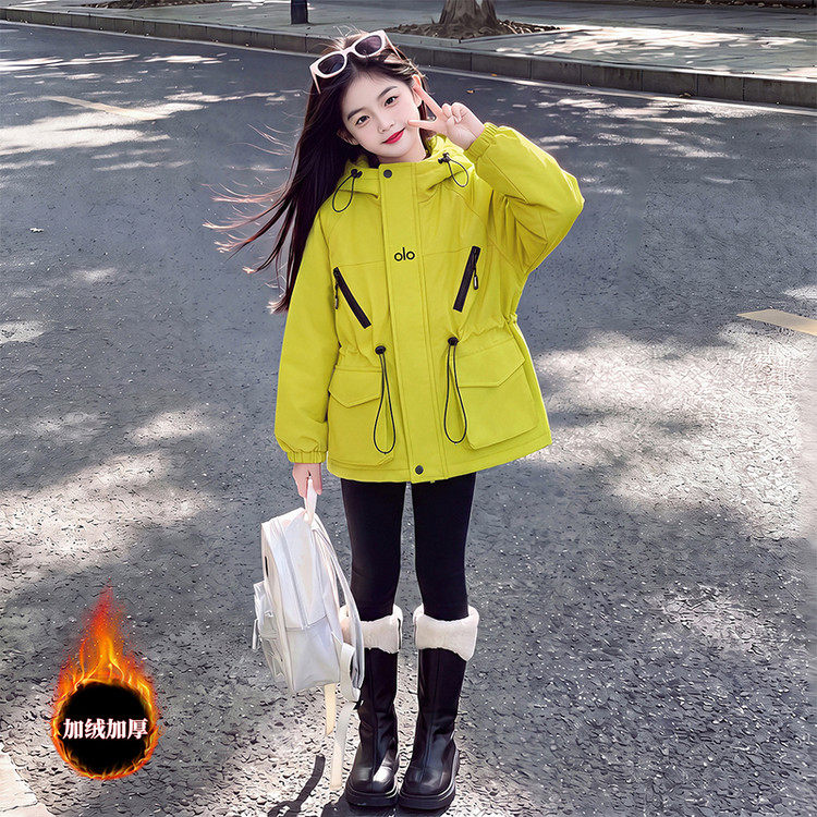 女童连帽加厚保暖防风黄色棉服