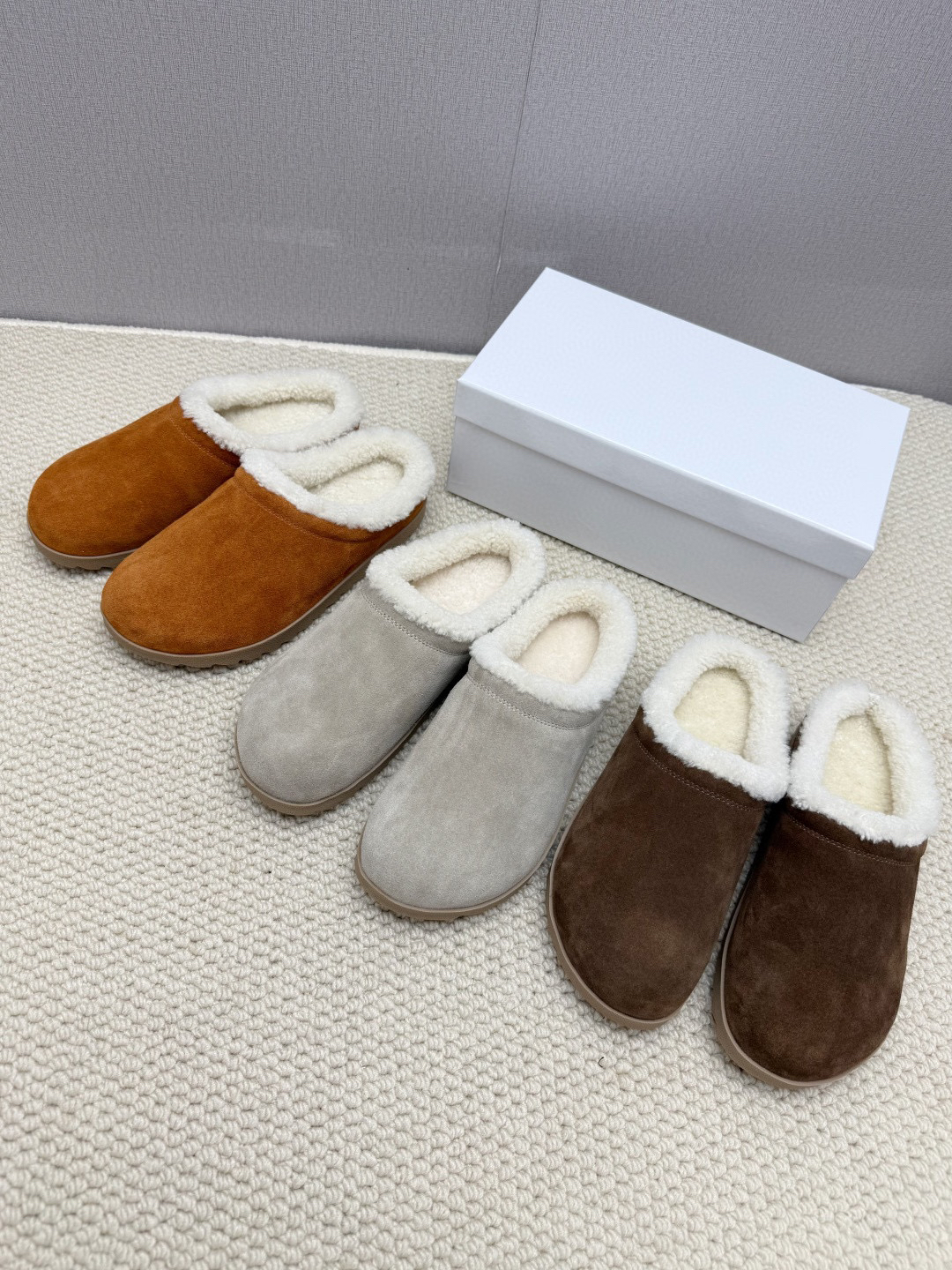 雪地靴女2025冬羊皮毛一体加厚保暖短筒靴男雪地靴女鞋毛毛靴