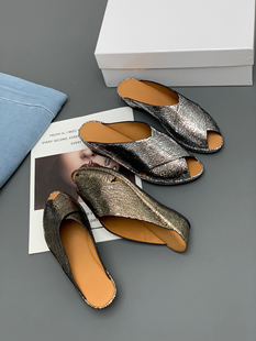 舒适穆勒鞋 Blair 真皮鱼嘴坡跟凉拖鞋 2025新款 平底真皮拖 Eadie