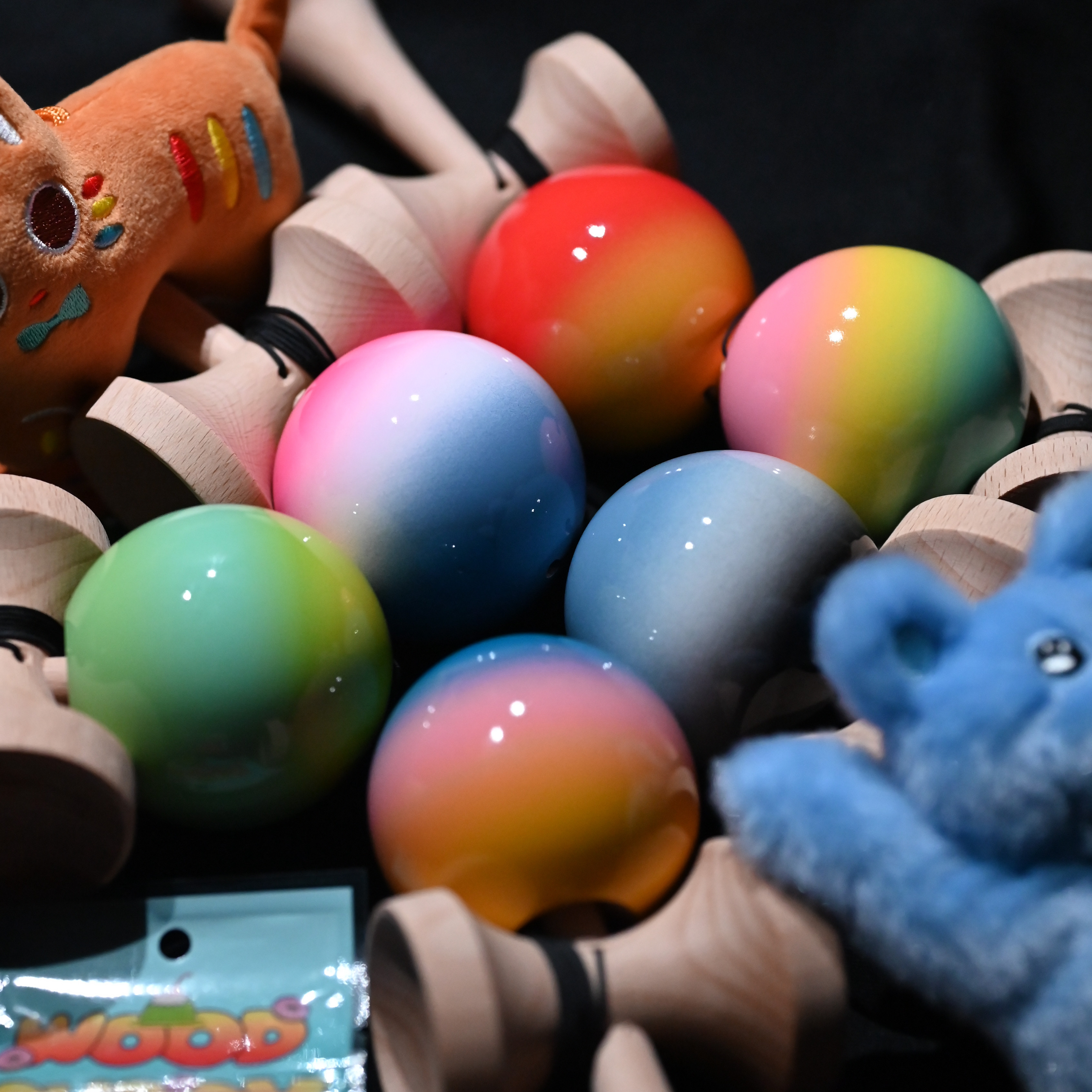 怪兽剑玉珍宝系列亮面PU漆新款KENDAMA专业比赛新手潮流技巧剑球,运动/瑜伽/健身/球迷用品,剑球/技巧球,淘宝优惠券,粉丝福利购,淘宝优惠卷