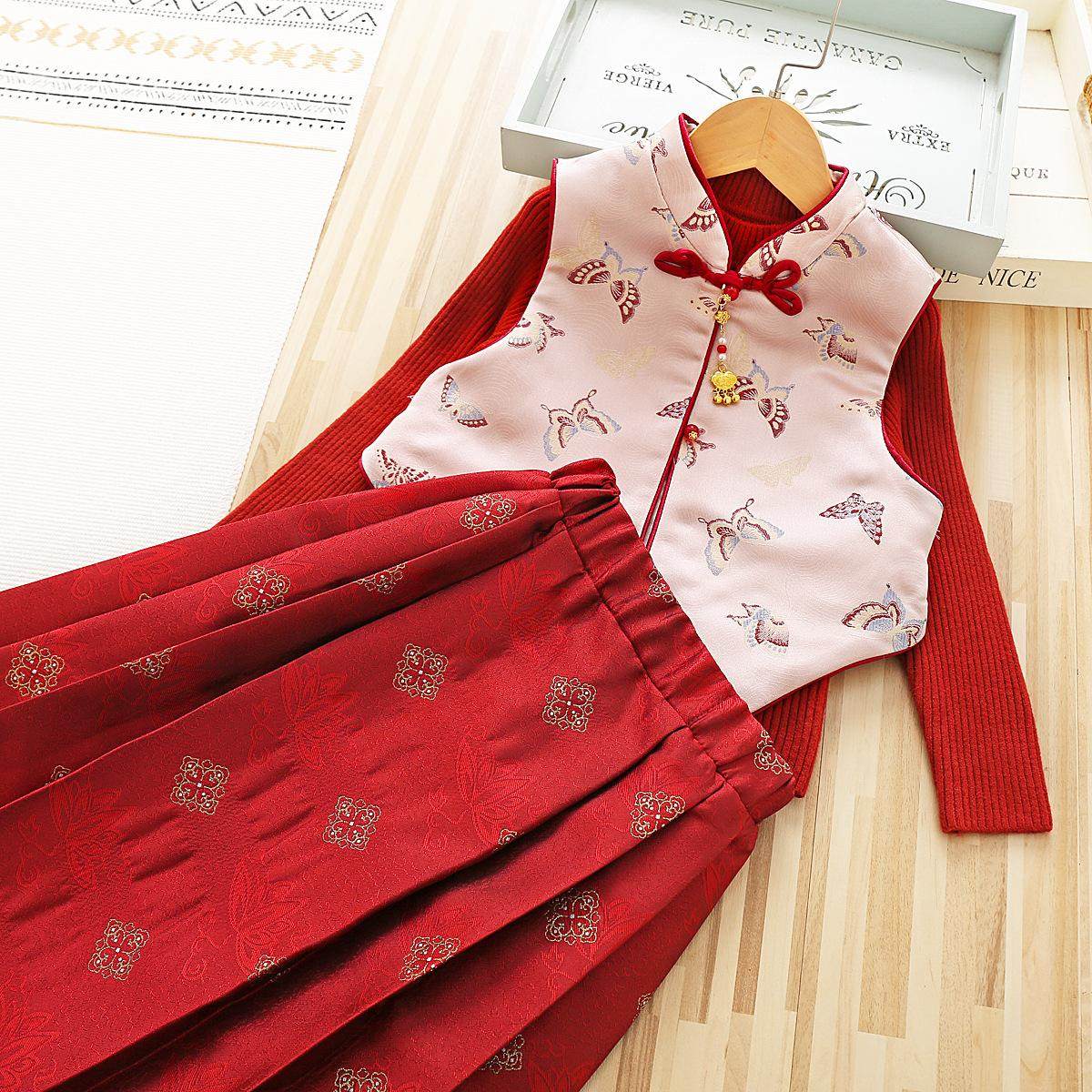 女童新中式国风连衣裙2025秋冬新款儿童洋气公主裙新年过年拜年服