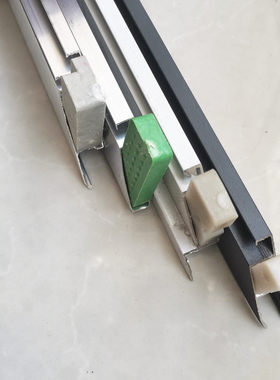 塑料角码固定角L型内置拐角沙角铝合金纱窗框连接角90度直角门窗