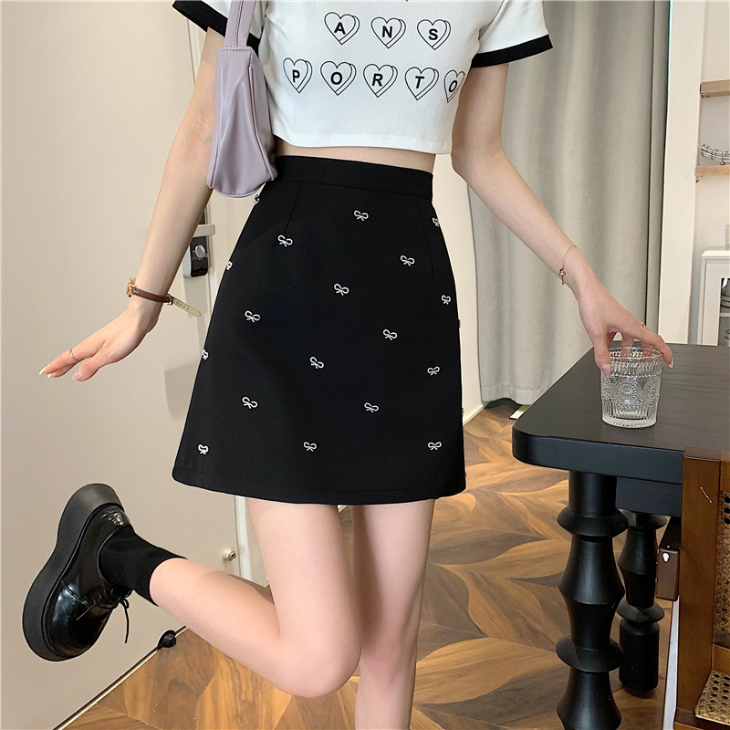 Real shot / real price Korean version Guima girl heavy craft bowknot versatile slim skirt