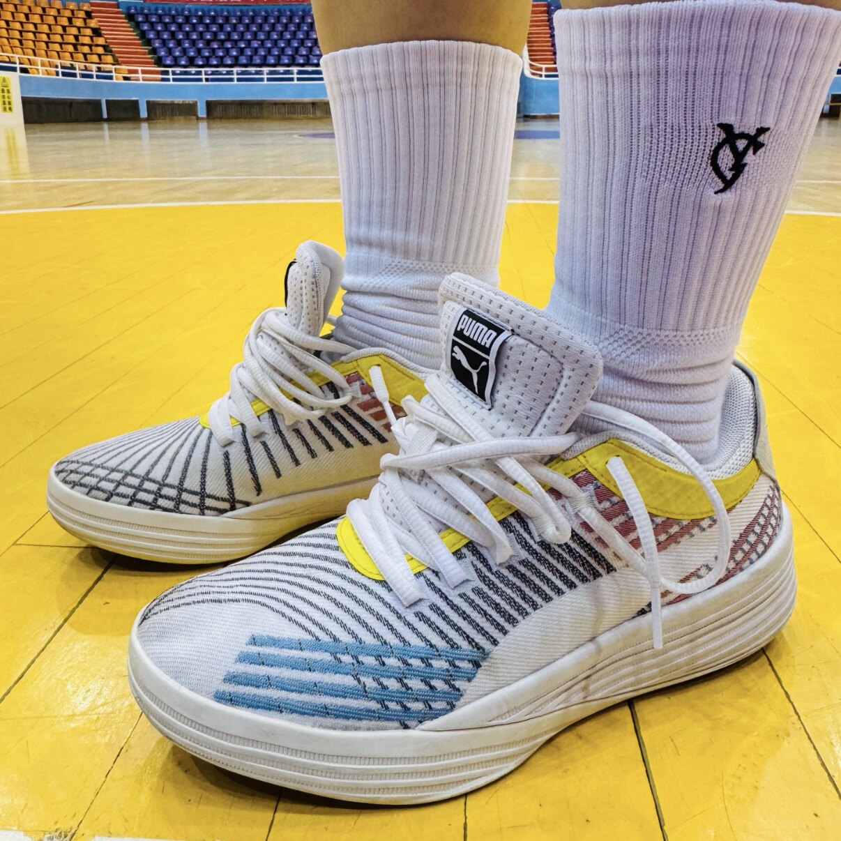 PUMA彪马 Clyde All Pro 低帮 运动实战篮球鞋卡其黄橙194039-01