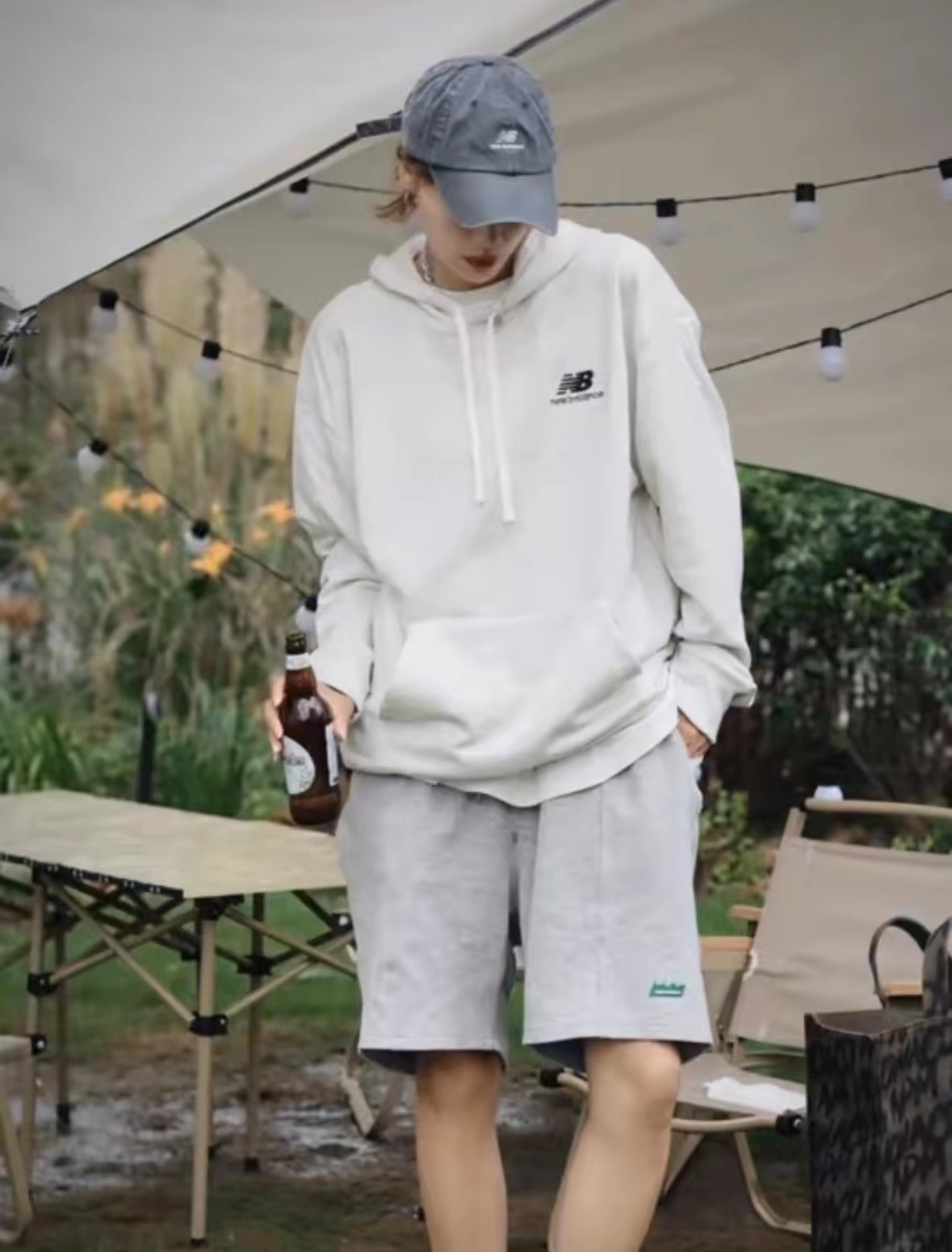 NewBalance纯色Logo刺绣抽绳运动连帽卫衣浅灰色UT21500-SAH