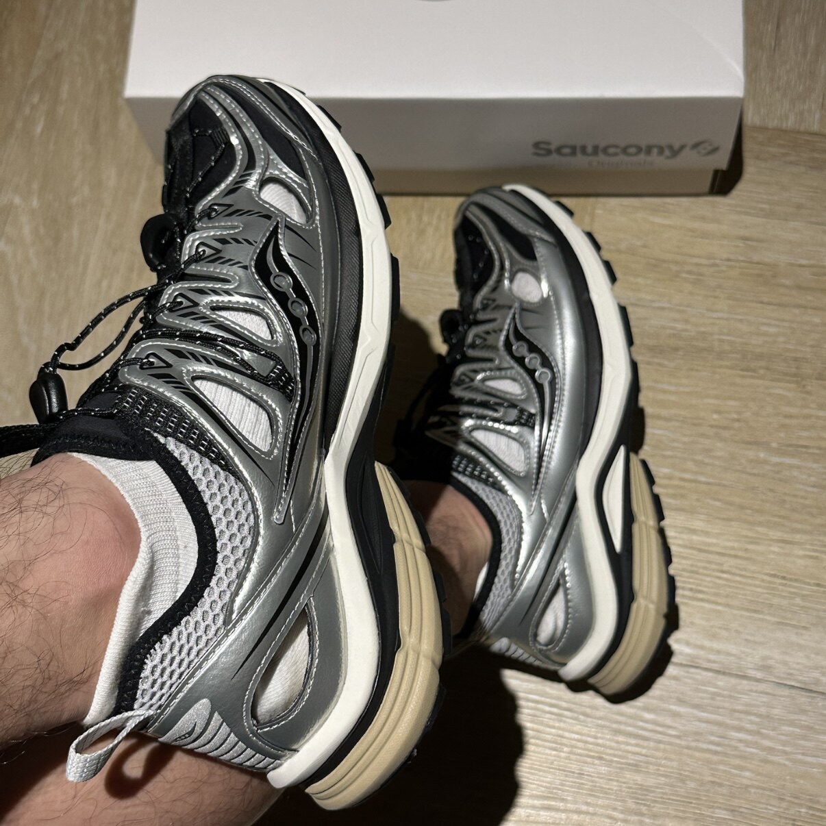 Saucony Kinvara 菁华4低帮 EVA休闲跑步鞋男女同款 银色S79081-1