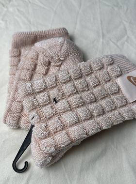 【袜子不参与满减】Nike 厚款粉色运动中筒袜1双装 FB4265-838