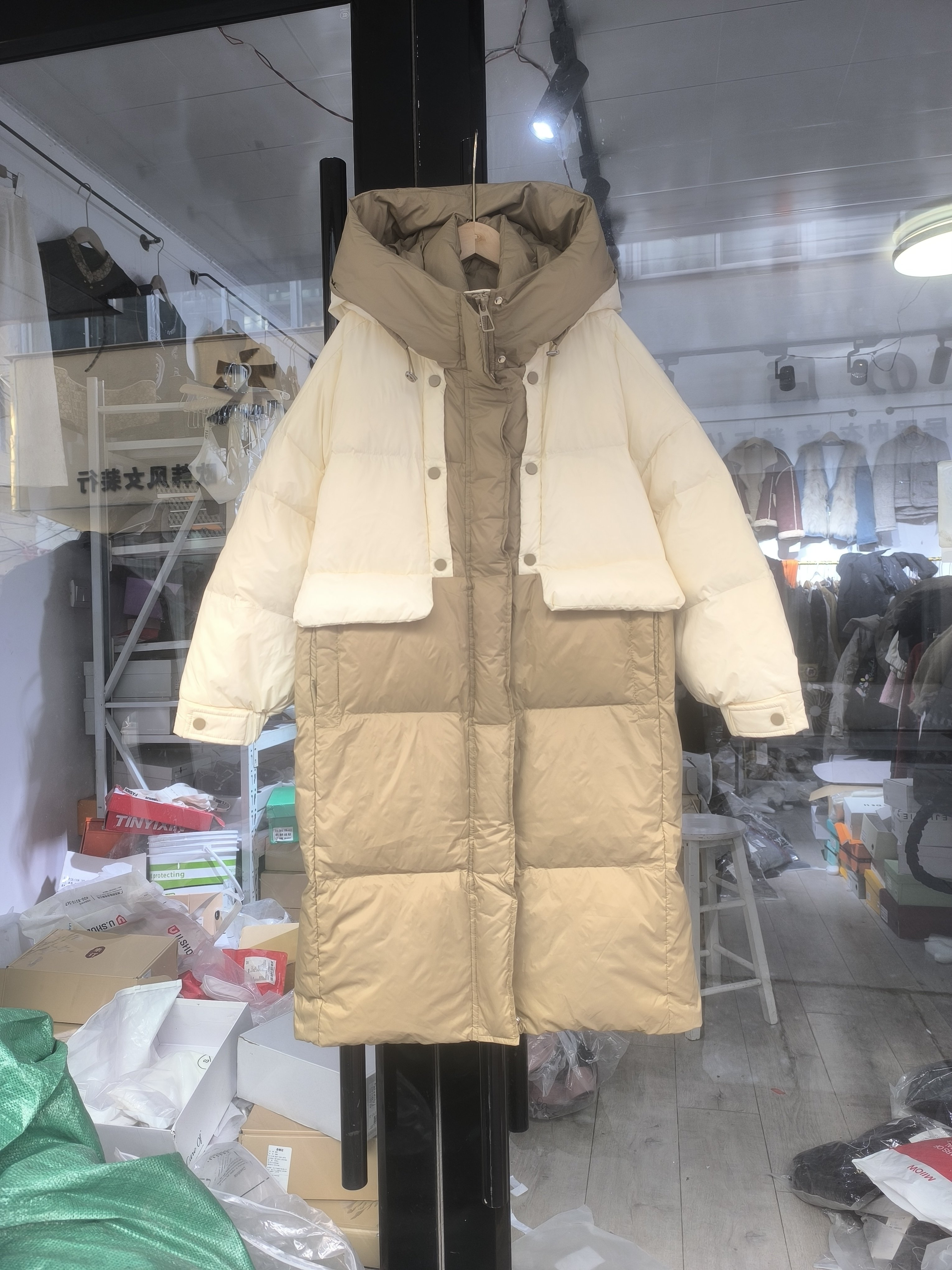 清仓2025冬新款韩版时尚百搭拼色撞色连帽宽松中长款羽绒服外套女