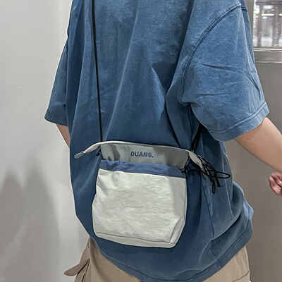 ins潮牌小挎包男生户外运动登山手机斜挎包日系休闲通勤单肩包女