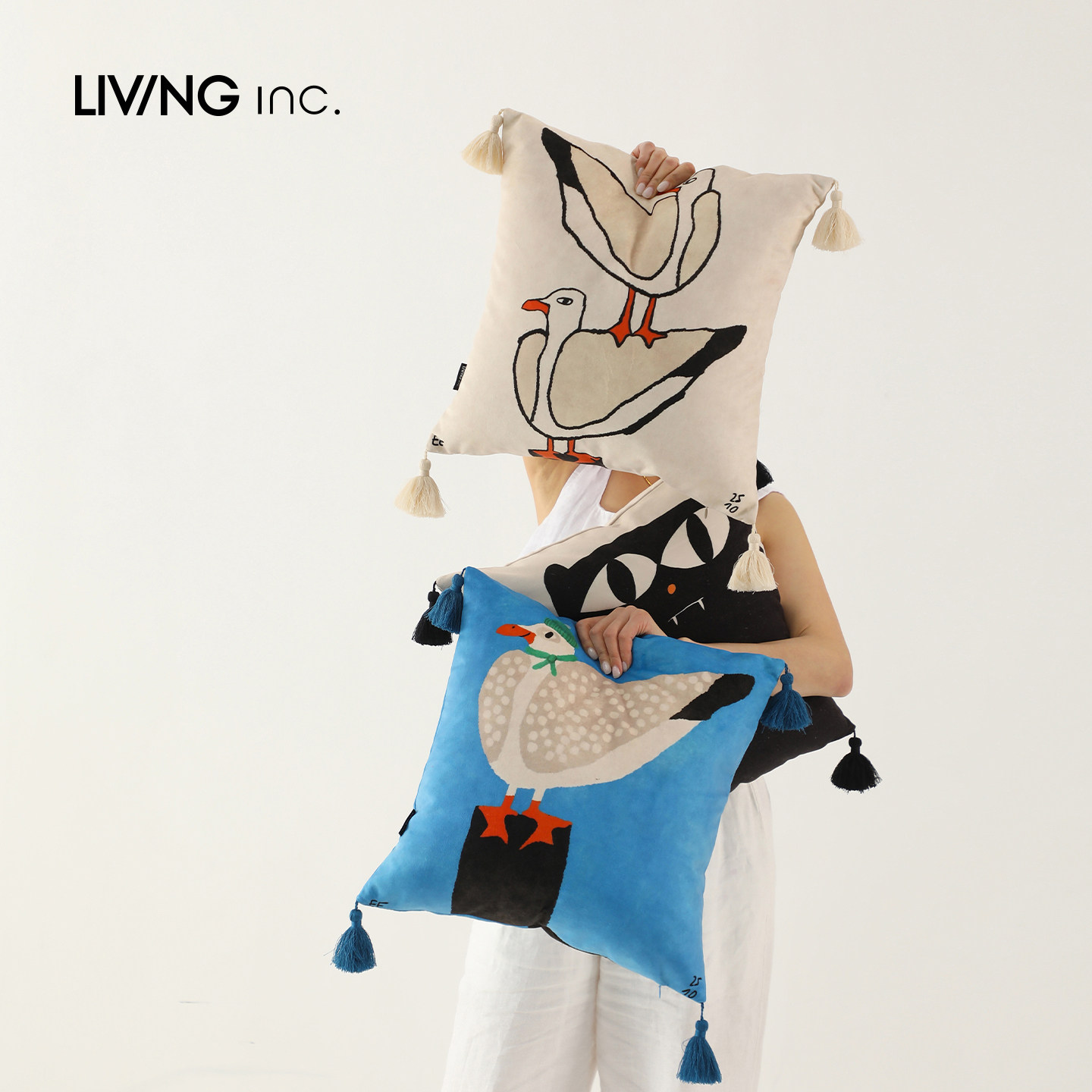 LIVINGinc.26春夏新品插画靠垫图片