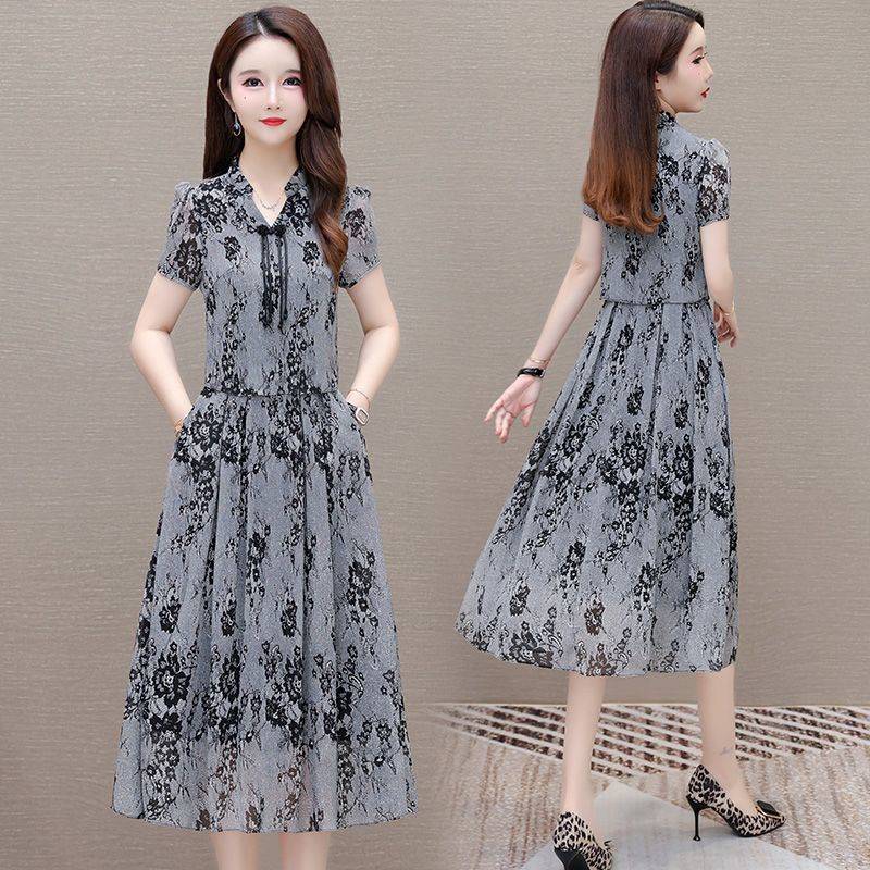 假两件雪纺连衣裙女2025夏季新款修身显瘦妈妈小个子碎花中长裙子
