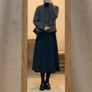 黑色毛呢a字半身裙秋冬新款胖妹妹mm高腰宽松显瘦遮胯中长款伞裙