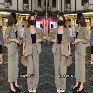 女神范时尚气质套装裙女春秋季新款烫钻西装外套开叉半身裙两件套