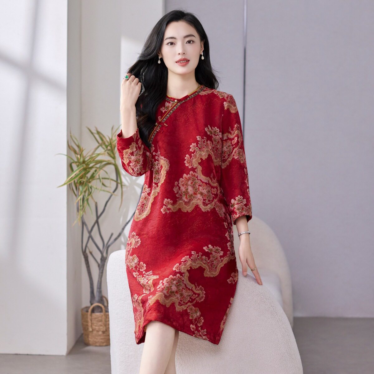 深圳新中式红色提花连衣裙女秋冬改良旗袍喜婆婆喜妈妈礼服裙子