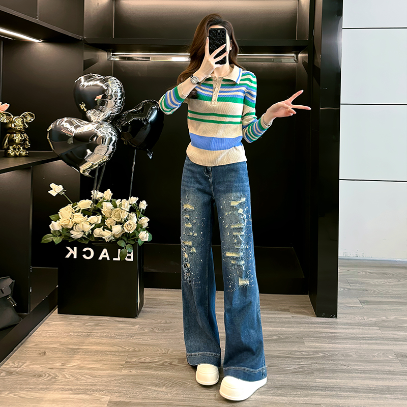 条纹针织衫破洞牛仔裤时尚套装女