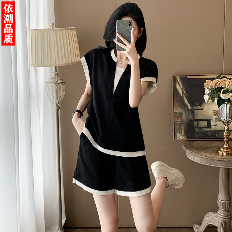 撞色蝙蝠短袖短裤休闲运动套装女