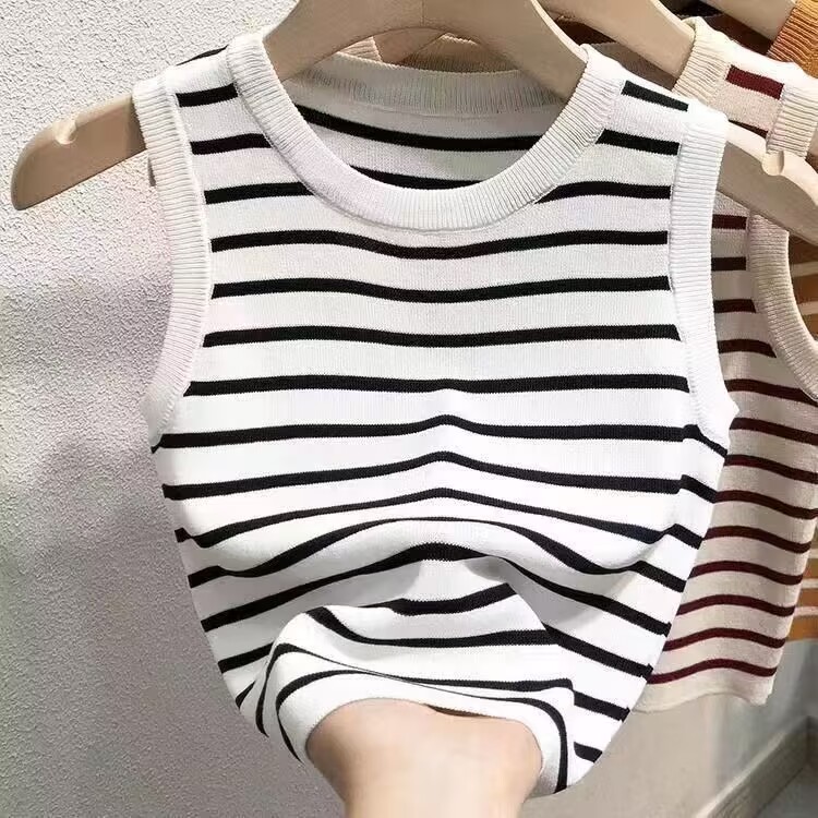 条纹针织小吊带背心女短款上衣，不是每天都要打扮的很优雅-第3张图片-提都小院