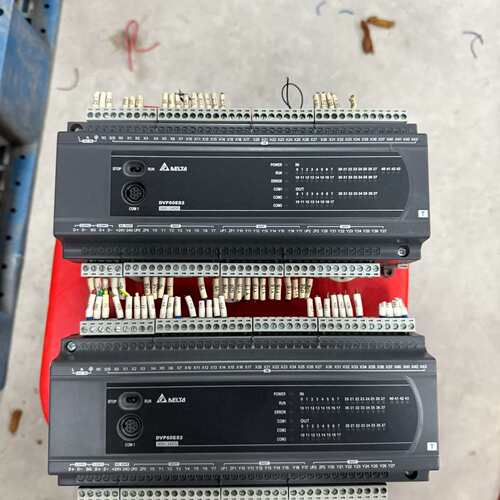 台达PLC型号DVP60ES200T，件，，需要联