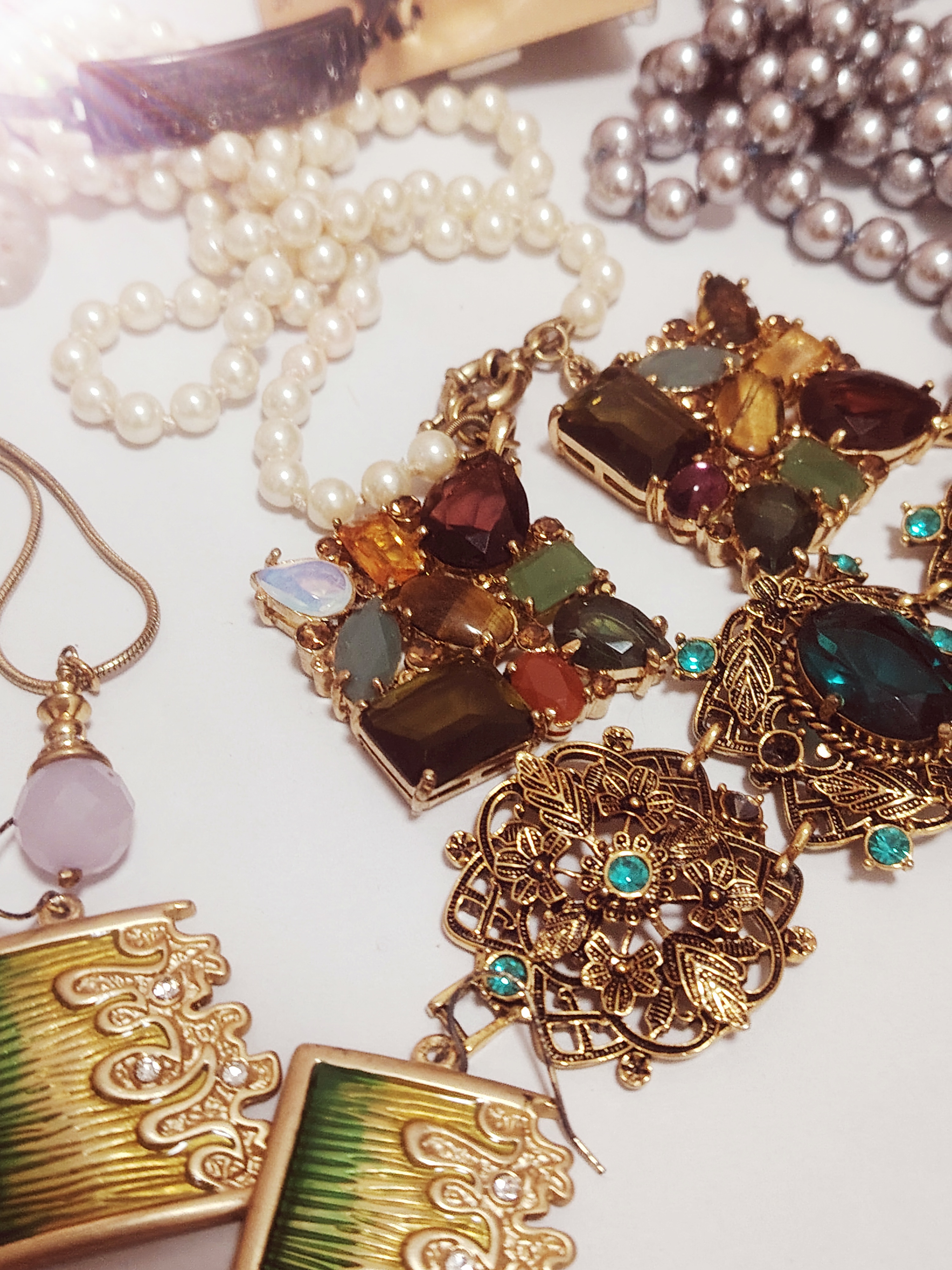 找到几件孤品饰品没来得及上传详细图片看好联系客服拍下改价 ！