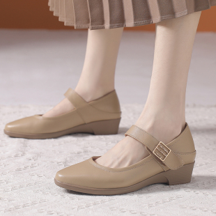 久站不累大码 单鞋 女坡跟尖头魔术贴软底舒适妈妈鞋 浅口玛丽珍鞋