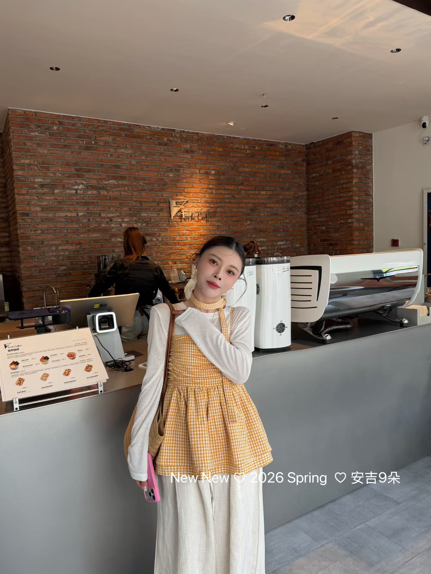 正品实拍2026夏季新款修身显瘦褶皱荷叶边设计感格子抹胸衬衫背心