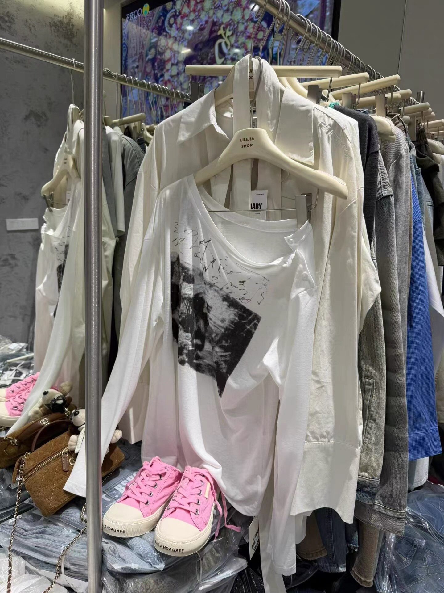 正品2026春季新款韩版宽松百搭休闲长袖T恤女时尚印花斜肩上衣潮