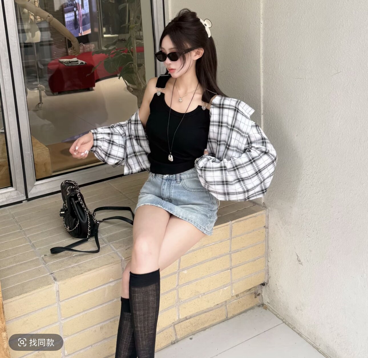 九月家酷飒街头黑色搭扣吊带黑白格小口袋连帽外套浅蓝简约牛仔裙