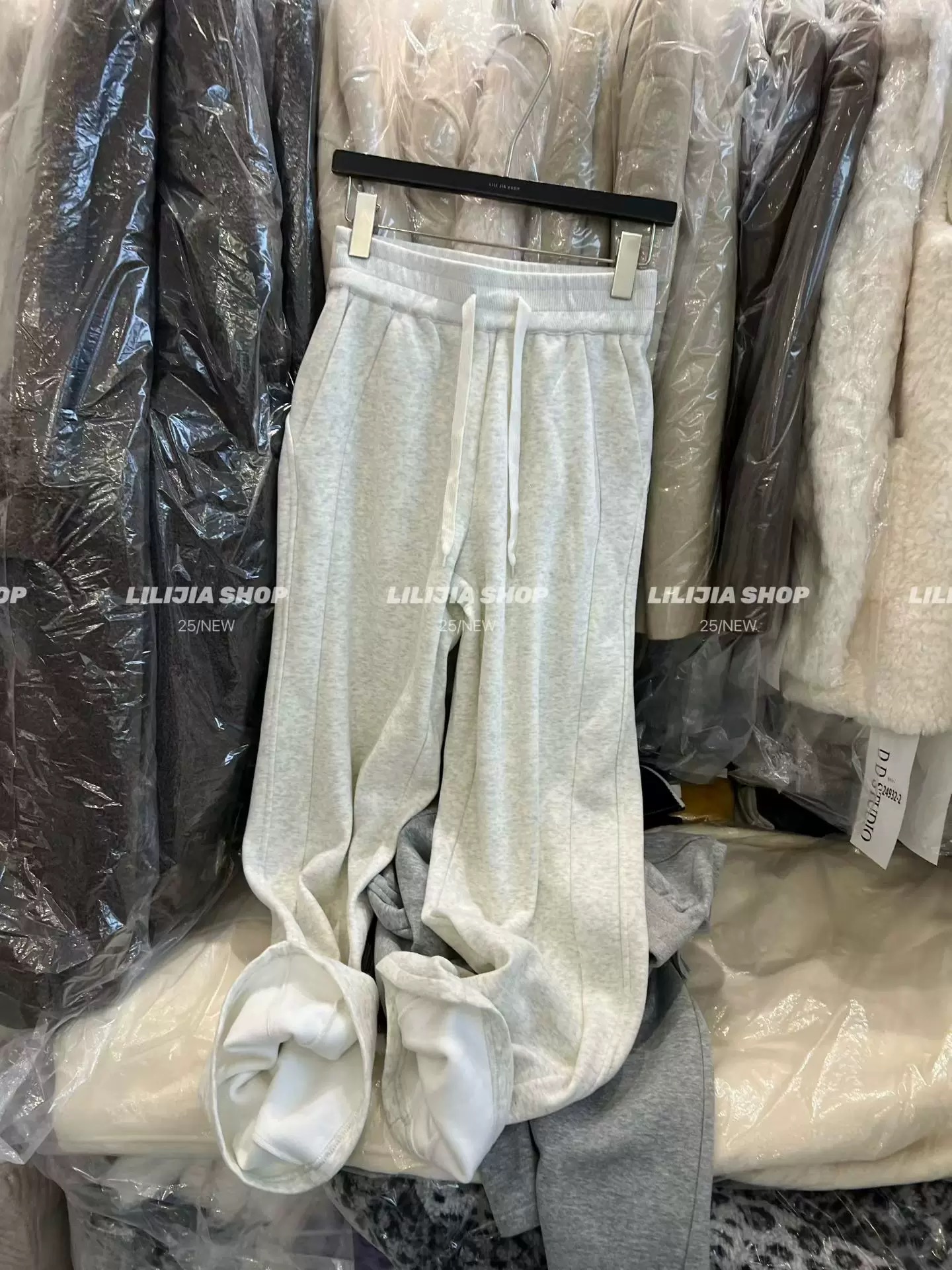 韩国东大门2025冬季新款韩版宽松休闲松紧腰抽绳加绒卫裤女长裤潮