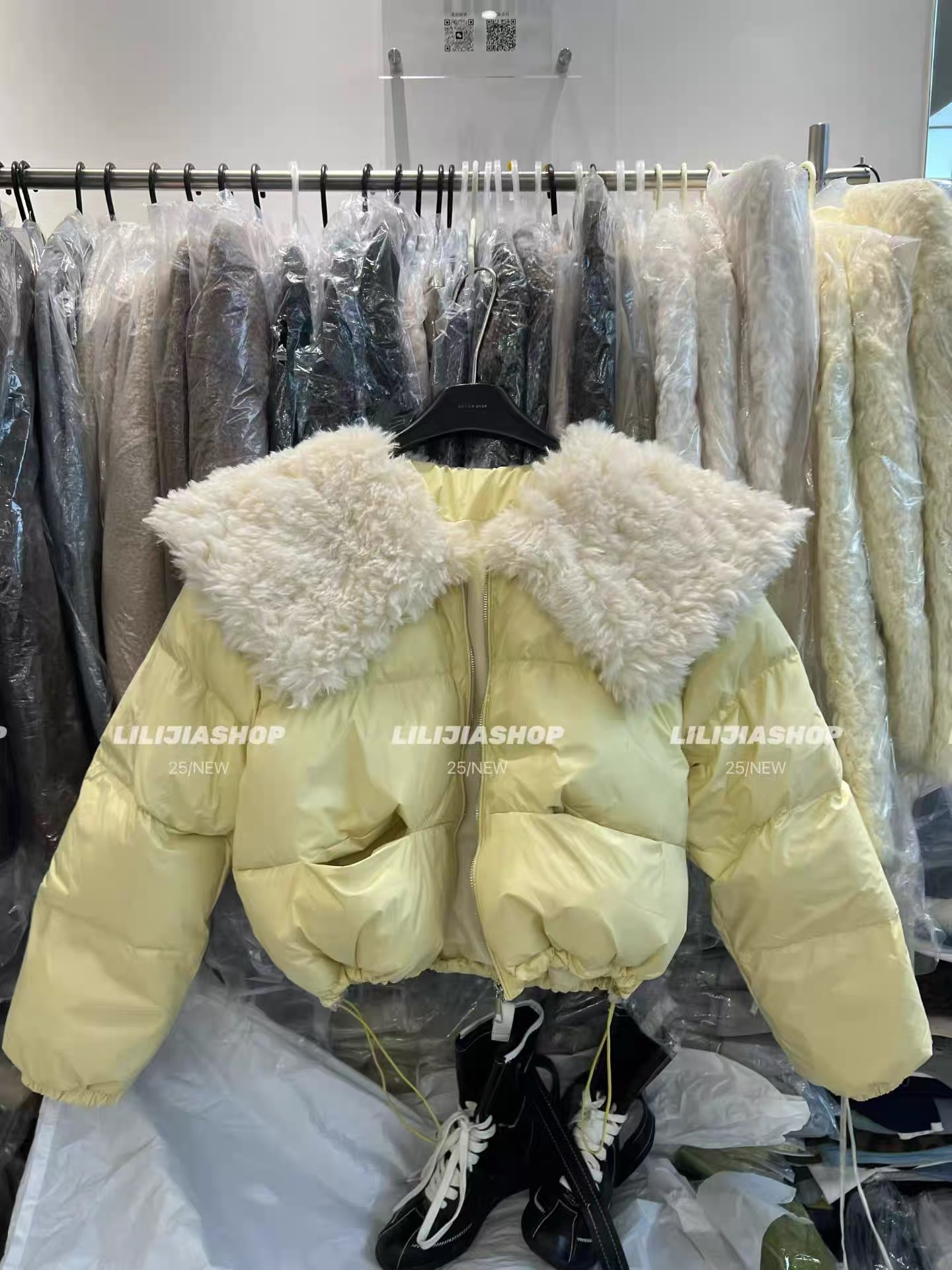 韩国东大门2025冬季新款韩版宽松休闲翻领短款羽绒服女面包服外套