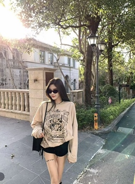 九月家【天生女主】奶茶色米奇卡通卫衣/黑色百搭抽绳棉感短裤潮