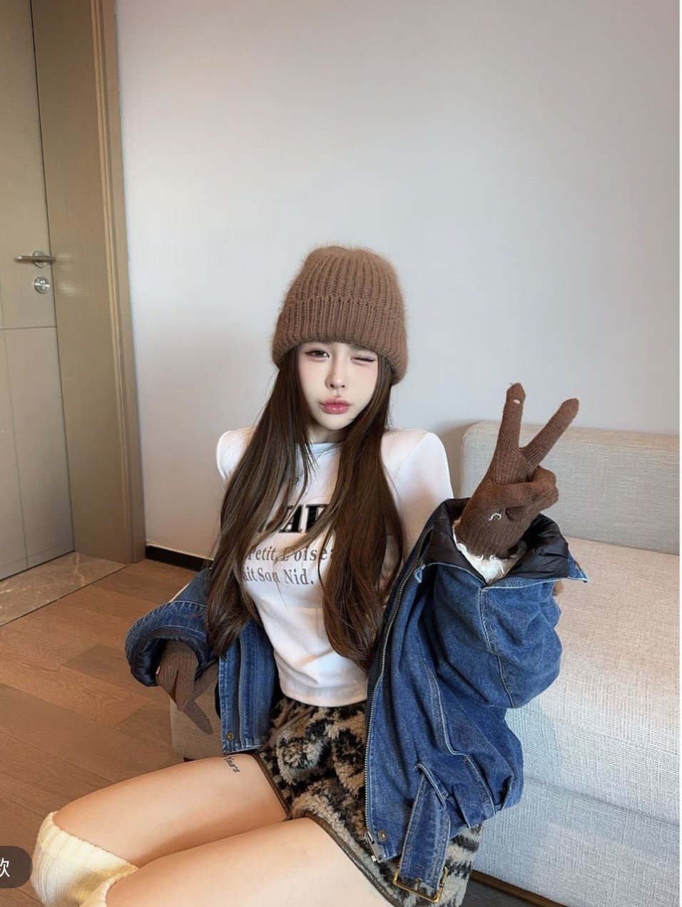 泡菜订制蓝色羊羔毛领羽绒牛仔外套女2025冬季新款韩版宽松短外套